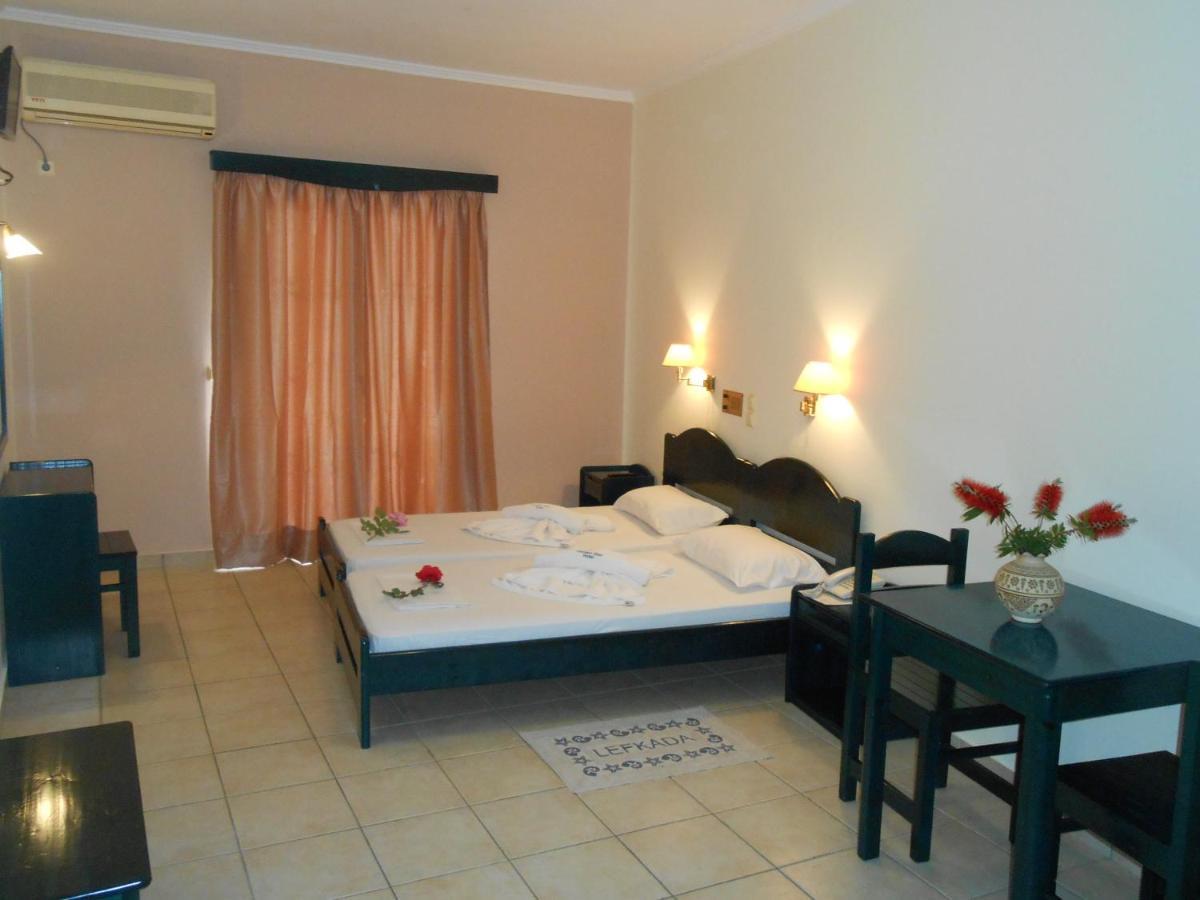 Aparthotel Golden Star à Nydri  Extérieur photo
